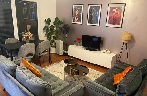 Petit-Ivry Apartment | Spacious Family Apartment with Hot Tub, 10/10 Guest Rated
