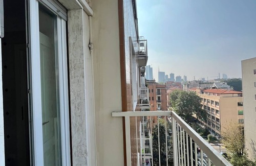 Gioia Apartment | Modern Retreat Near Central Station with Top Amenities