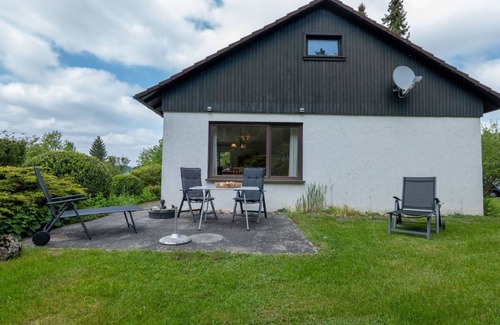 Loffingen Other | Spacious 2-Bedroom Retreat for Families with Kitchen Access