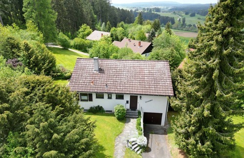 Loffingen Other | Spacious 2-Bedroom Retreat for Families with Kitchen Access