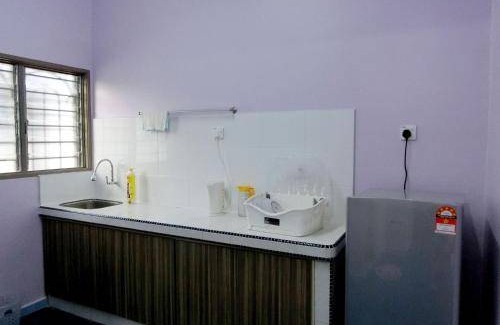 Simpang Bed & Breakfast | Spacious 5-Star Bed and Breakfast with Kitchen for 9 Guests