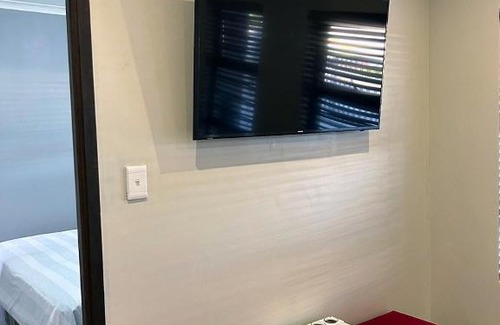 Parow House | Family-Friendly Retreat at 81 on Groenewoud, Rated 9.3/10