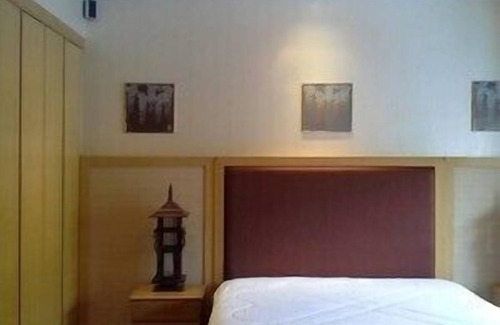 Hua Hin Apartment | Relax in Lagoon Condo with Pool Access & Breakfast