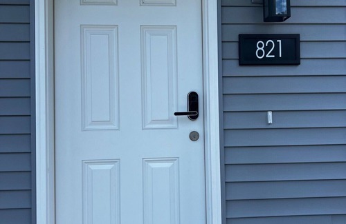 Washington Court House Apartment | Cozy 2-Bed Apartment on Gregg St - Family Friendly Stay