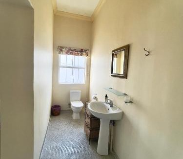 Marina da Gama Apartment | Oceanfront Retreat at 83 Eastlake Drive - Rated 9.3/10