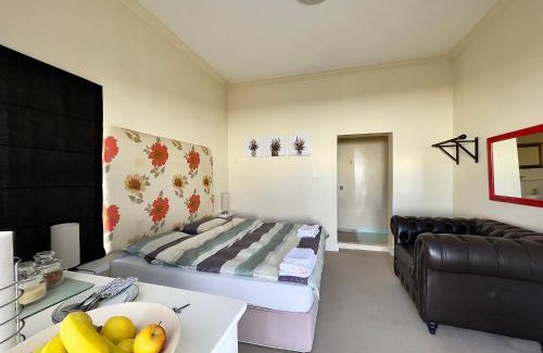 Marina da Gama Apartment | Oceanfront Retreat at 83 Eastlake Drive - Rated 9.3/10