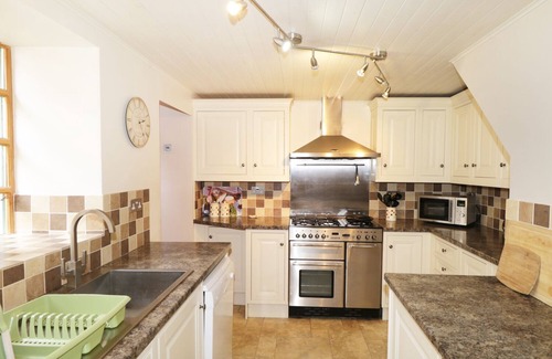 Cullen Cottage | Pet-Friendly 83 Seatown Cottage with Oceanfront Views