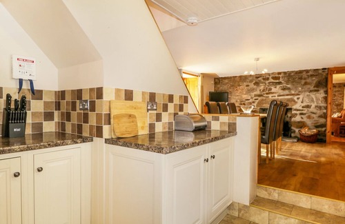 Cullen Cottage | Pet-Friendly 83 Seatown Cottage with Oceanfront Views
