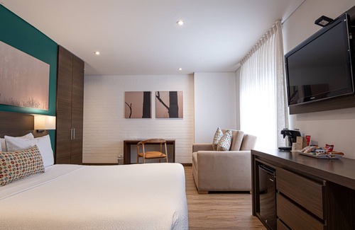 La Cabrera Hotel | Inviting 4-Star Stay at 84DC with Spa & Breakfast Options