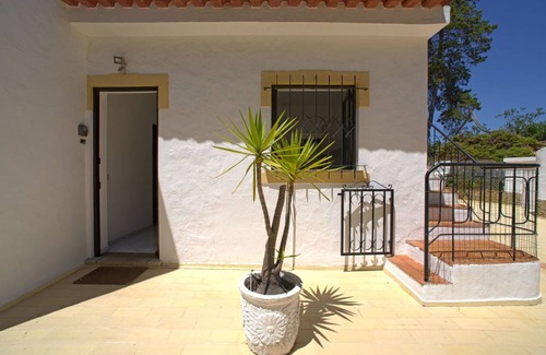 Albufeira Other | Spacious 3-Bedroom House with Pool for Up to 6 Guests