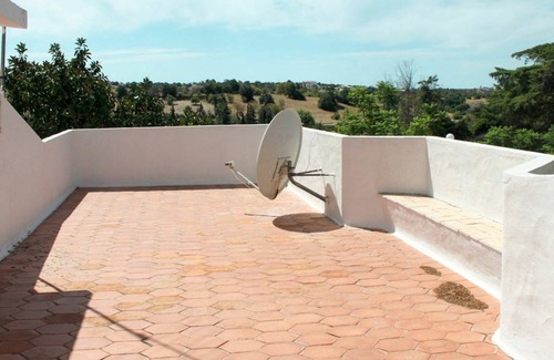 Albufeira Other | Spacious 3-Bedroom House with Pool for Up to 6 Guests