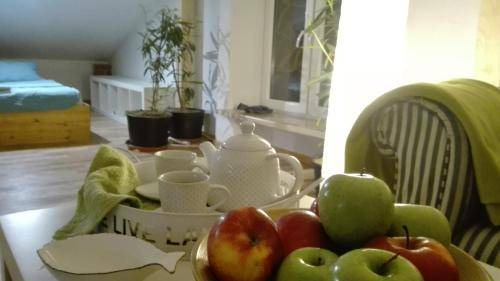 Samborzec Hostel | Spacious 85 m² Hostel with Kitchen for 11 Guests