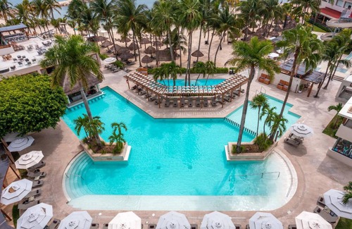 Puerto Aventuras Resort | Spacious 85 m² Resort with Oceanfront Pool & Spa