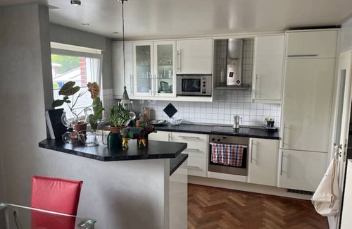 Mitte Apartment | Relaxing Getaway: Spacious 85sqm Vacation Apartment