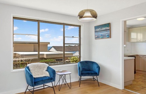 Forster House | Family-Friendly Retreat at 86 Becker Road for All Ages