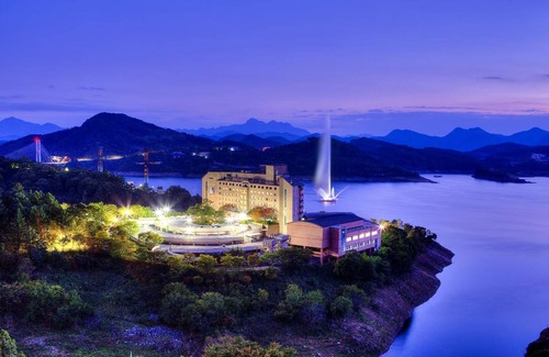 Jecheon Resort | Spacious 4-Star Resort with Pool for Up to 6 Guests