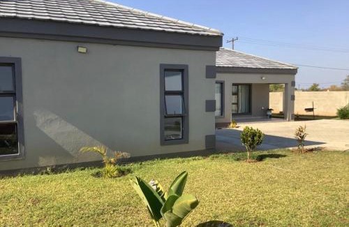 Palapye Apartment | 87 on Eleven