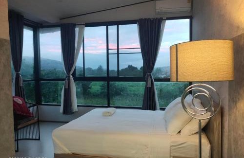 Pak Chong Hotel | Comfortable Stay at 88 Living Hotel Pak Chong with Hot Tub