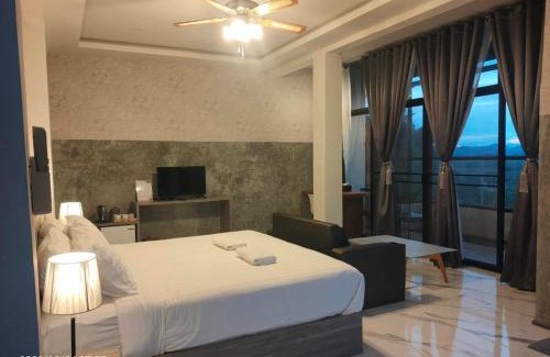 Pak Chong Hotel | Comfortable Stay at 88 Living Hotel Pak Chong with Hot Tub