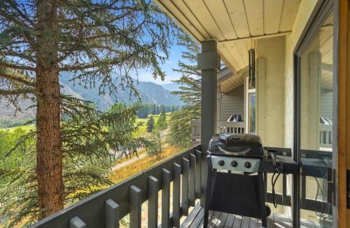 Avon Villa | Relax at 88 Ridge Point with Pool and Hot Tub Access