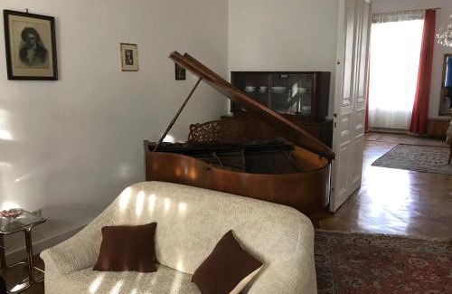 Erdberg Apartment | Spacious 88m² Apartment with Oceanfront Views & High Rating
