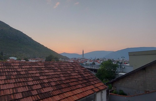 Mostar Apartment | Relax in Mostar: 89m² Retreat with Whirlpool Option