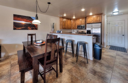Moab South Valley House | Rim Vista Oasis: Guest Rated 9.8 with Private Patio & Pool