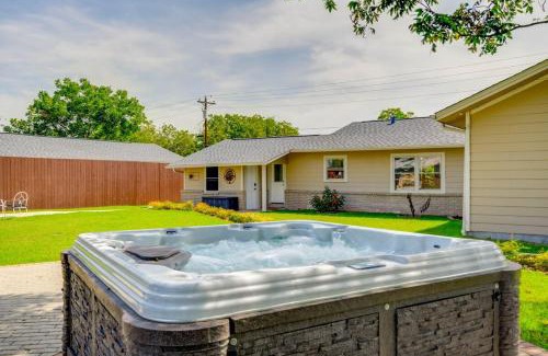 Blanco House | 8b 4b nearby pool Blanco wine trail town sq