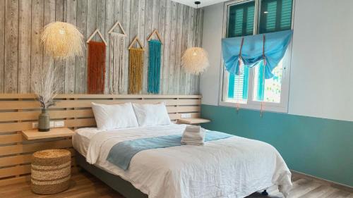 Duong To House | Beachfront 8BR Townhouse with Shared Pool in Phu Quoc
