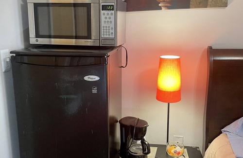 Raleigh Apartment | Ideal Stay: 8min from RDU Airport with Lake Views