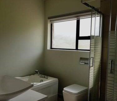 Clarens Apartment | Relaxing Villa with Indoor Pool & Scenic Views Await