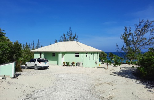 Port Howe Villa | Experience 9 Acres of Pure Bahamas with Oceanfront Views