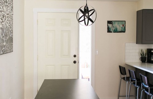 Spokane Valley House | 9 beds! Sleeps 16! 6 bedrooms, 4 bathrooms, 2 kitchens… rent a whole duplex!