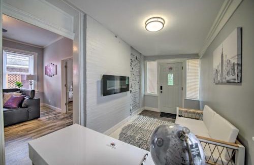 St. Louis House | Family-Friendly St Louis Home Moments from Downtown