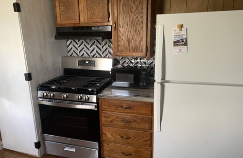Pine Bluff House | Family-Friendly 3BR Home Near Saracen Casino with WiFi