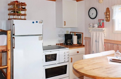 Vanersborg Municipality House | Ideal 9-Person Holiday Home in Frändefors Awaits You