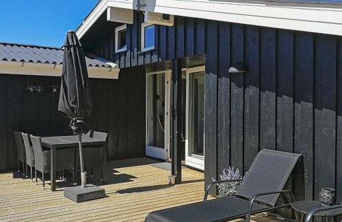 Grønhøj House | Cozy Holiday Home Monasvej for Families and Pets