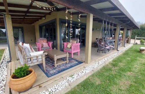 Underberg House | Guest Rated 10/10 at 9 Stoney Way House with Pool