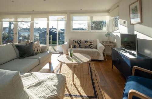 Thorpeness House | Discover 9 Uplands: Family-Friendly Getaway with Kitchen