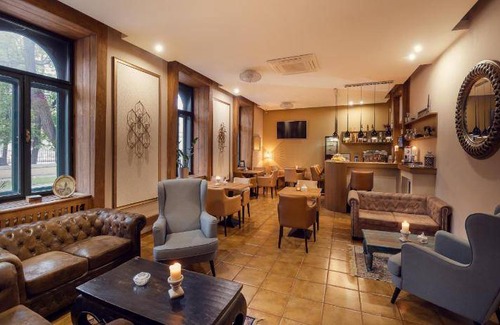 Kosice Old Town Hotel | Spacious 5-Star Hotel for 7 Guests - Pet & Child Friendly