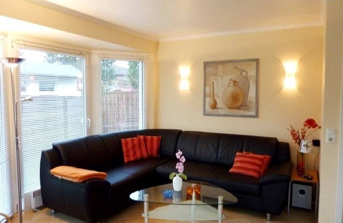 Lensterstrand House | 90 m² House ∙ 5 bedrooms ∙ 10 guests