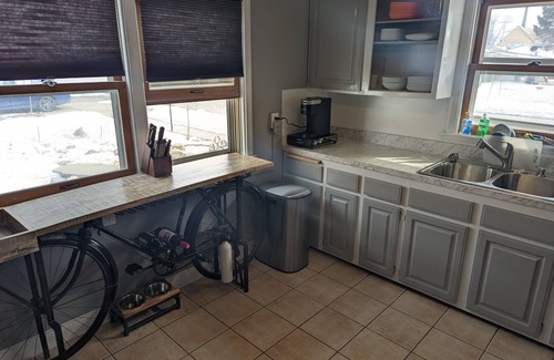 Wenonah House | Retro Arcade Escape: Theater, Wifi & Gym for 10 Guests
