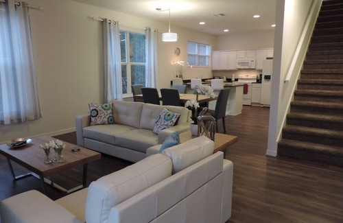 Homosassa Villa | Pet-Friendly Getaway: Steps from Water & Family Amenities