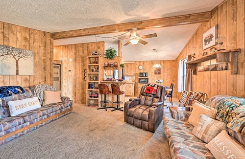 Happy Jack House | Impressive 2-Bedroom House for Up to 6 Guests