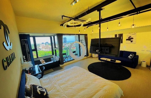 Toucheng Apartment | Relaxing Oceanview Retreat with Pool & Family Amenities