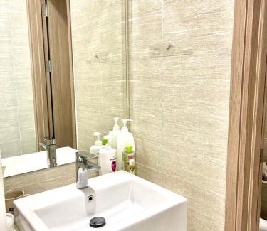 Tu Liem Apartment | Pet-Friendly Homestay at Vinhomes Smart City, Hà Nội