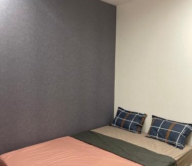 Tu Liem Apartment | Pet-Friendly Homestay at Vinhomes Smart City, Hà Nội