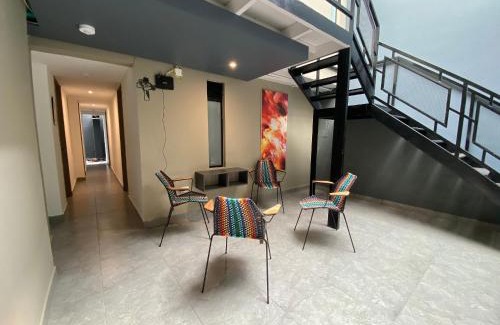 Fontibon House | 96K Premium Suite - Habitaciones a minutos del Aeropuerto en Bogotá