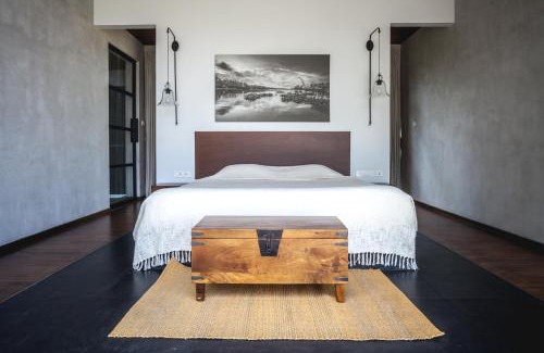Kumbalam Bed & Breakfast | Experience 976 Panangad: Oceanfront Bliss with Pool