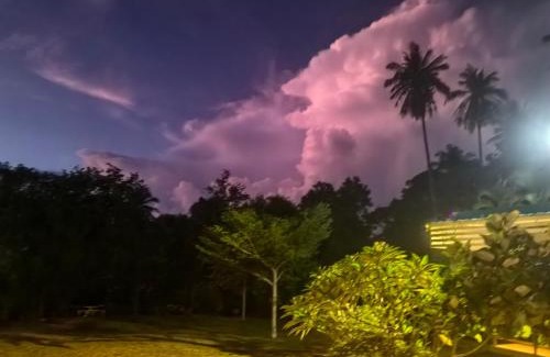 Nong Chaeng Bed & Breakfast | 99 Beachfront Resort